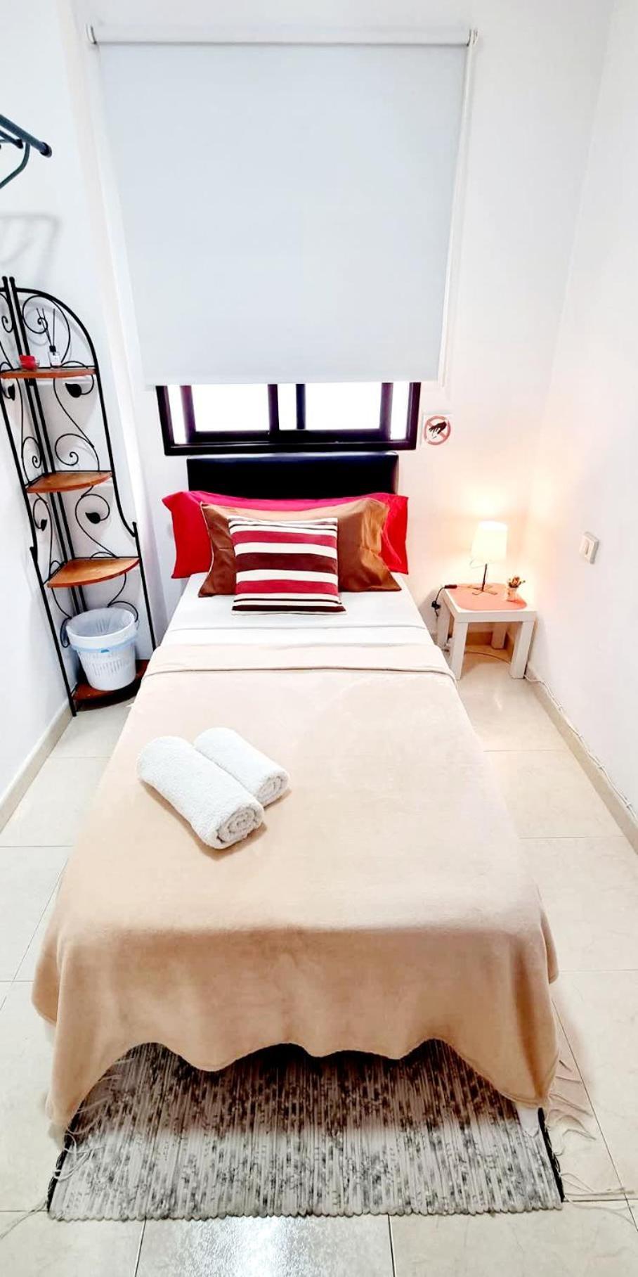 Almar We Go! Habitaciones Privadas En Alcala - Private Rooms - Pieces Privees - In Shared Apartment エクステリア 写真